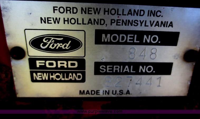 image for item F6983 1989 New Holland 848 round baler