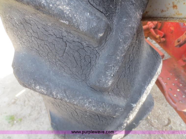 image for item F6984 Ford 600 tractor