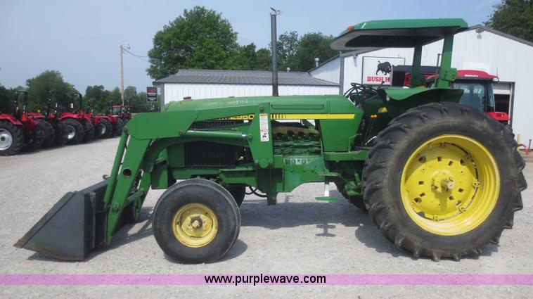 image for item F6985 1983 John Deere 2950 tractor