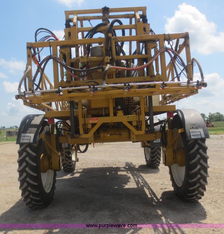 image for item F6998 1993 Ag-Chem RoGator 854 self-propelled sprayer