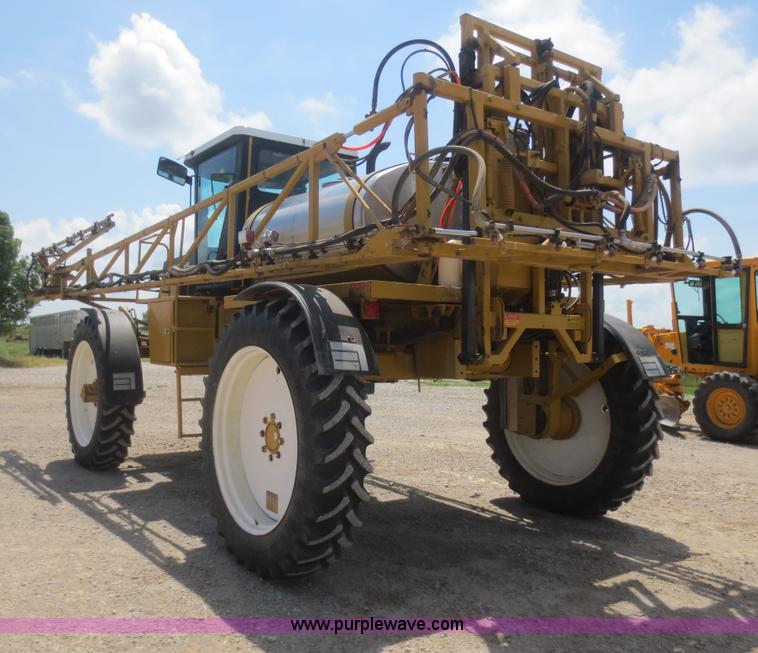 image for item F6998 1993 Ag-Chem RoGator 854 self-propelled sprayer