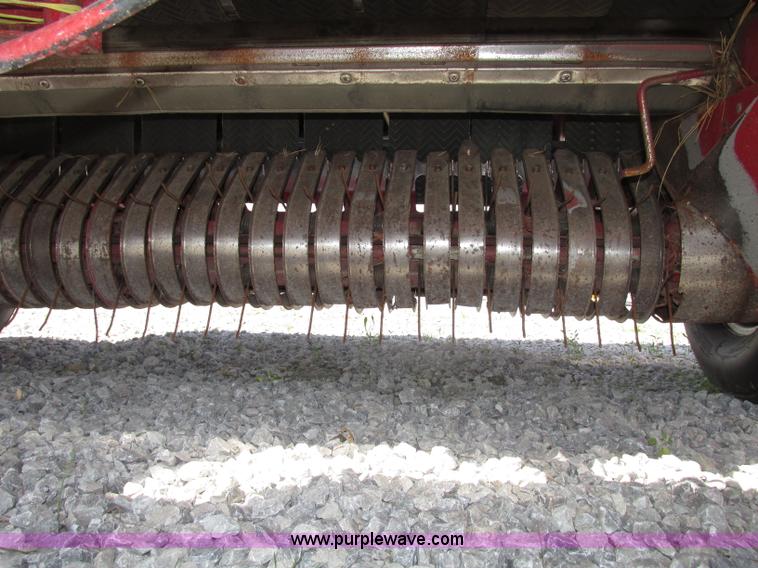 image for item F7394 1994 Case IH 8465A round baler