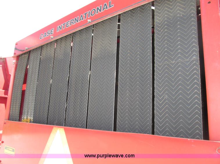 image for item F7394 1994 Case IH 8465A round baler