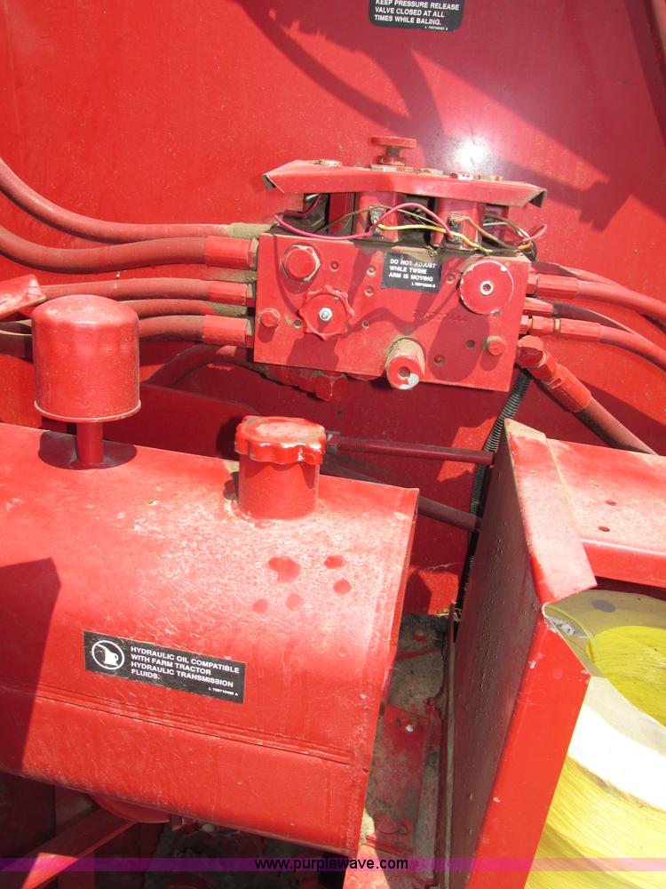 image for item F7394 1994 Case IH 8465A round baler