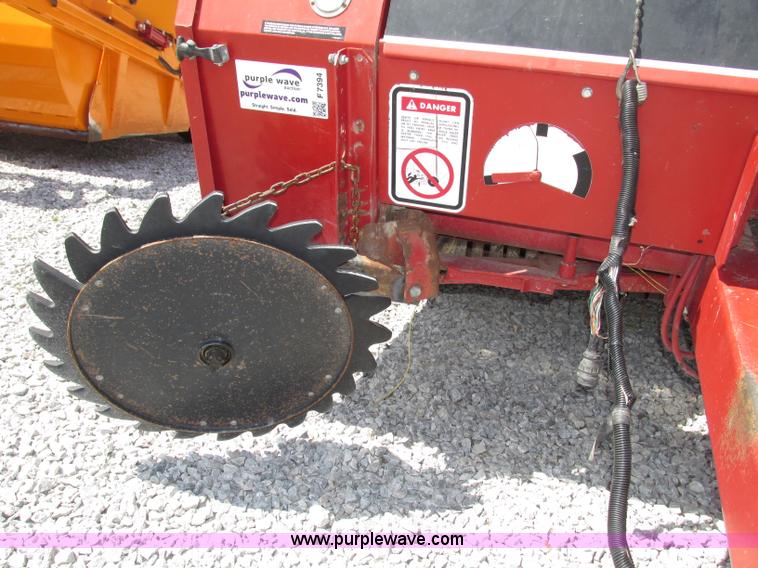 image for item F7394 1994 Case IH 8465A round baler