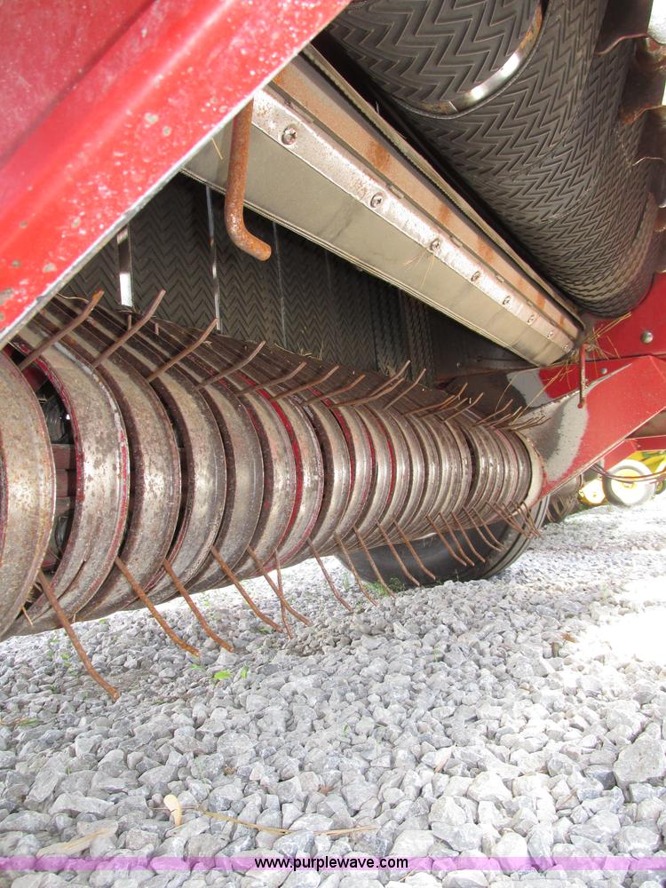 image for item F7394 1994 Case IH 8465A round baler