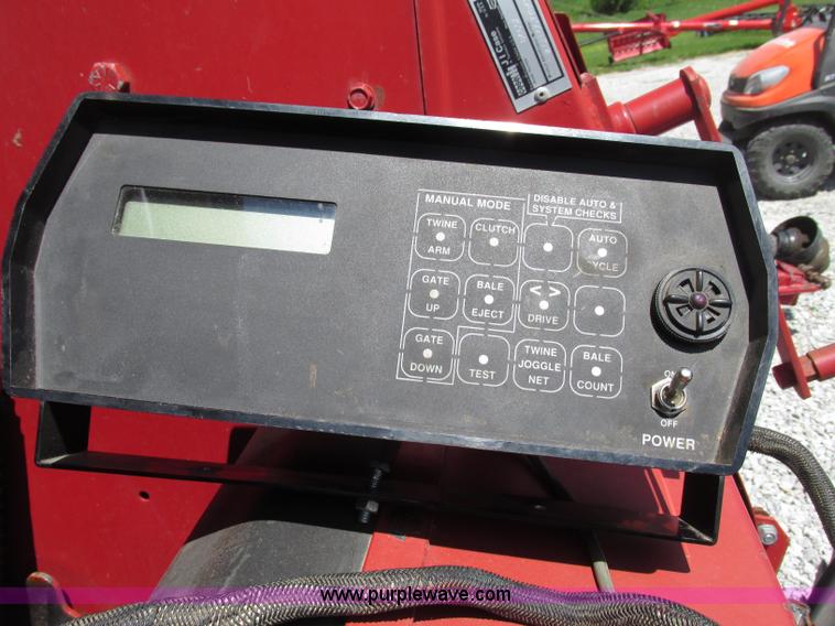 image for item F7394 1994 Case IH 8465A round baler