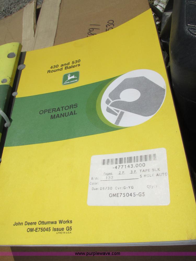 image for item F7395 1988 John Deere 530 round baler