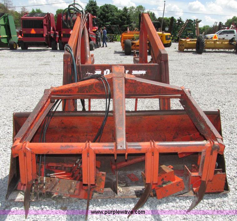 image for item F7396 Du-Al 3100 loader attachment and grapple