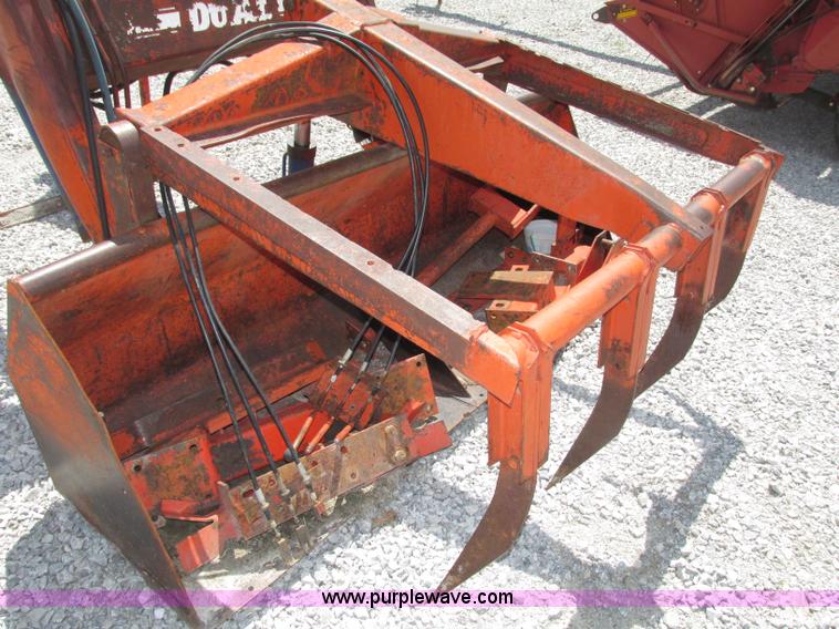 image for item F7396 Du-Al 3100 loader attachment and grapple