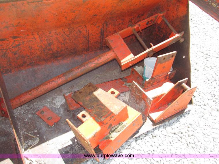 image for item F7396 Du-Al 3100 loader attachment and grapple