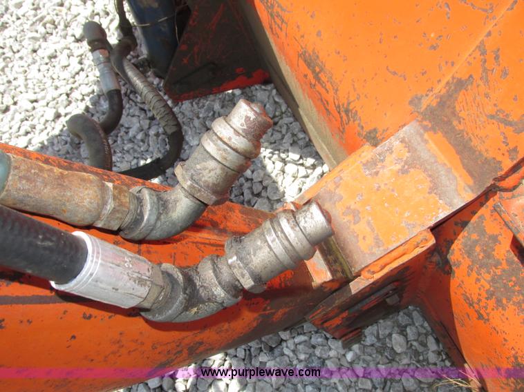 image for item F7396 Du-Al 3100 loader attachment and grapple