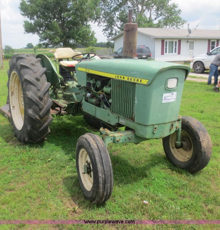 image for item F8271 John Deere 2120 tractor