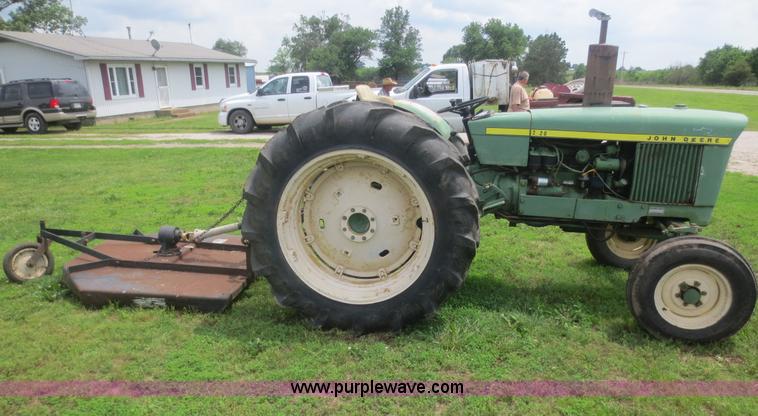 image for item F8271 John Deere 2120 tractor