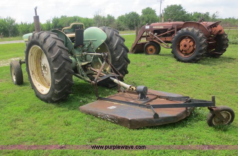 image for item F8271 John Deere 2120 tractor