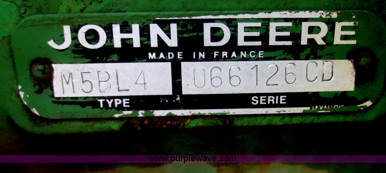 image for item F8271 John Deere 2120 tractor