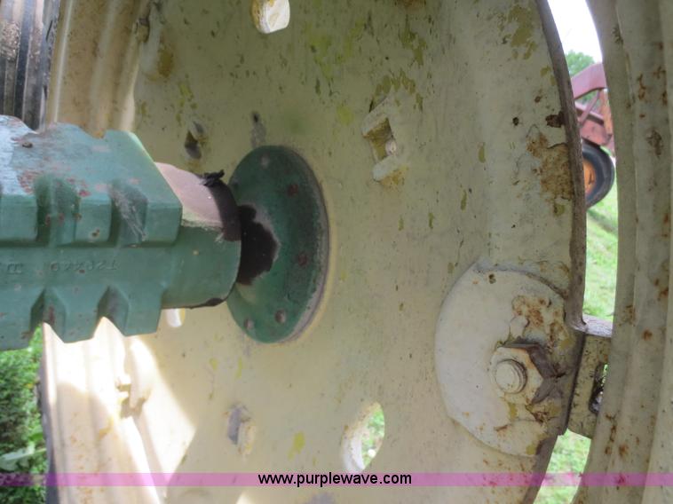 image for item F8271 John Deere 2120 tractor