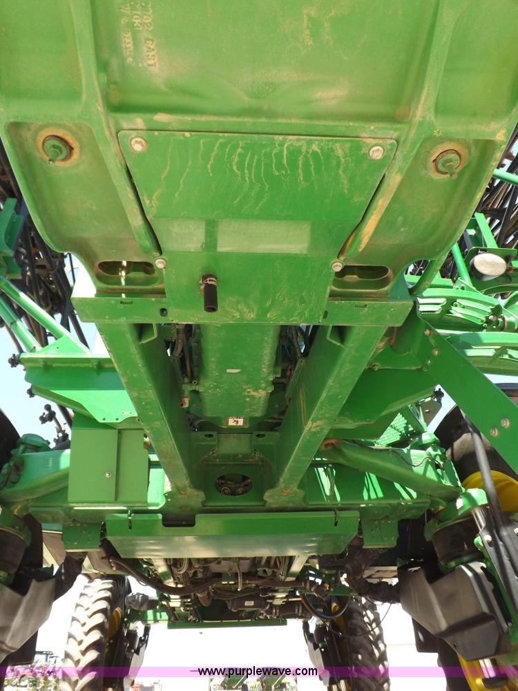 image for item F8272 2010 John Deere 4930 self-propelled sprayer
