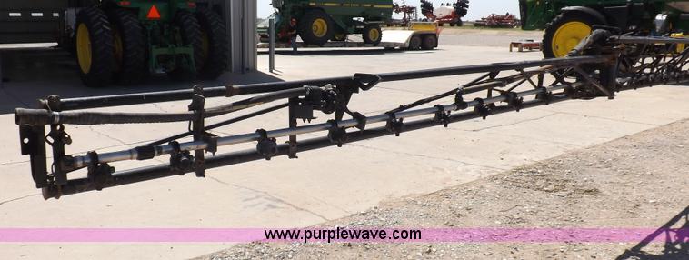 image for item F8272 2010 John Deere 4930 self-propelled sprayer