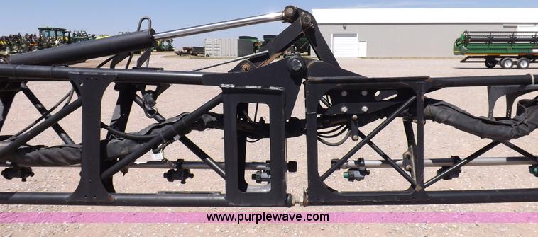 image for item F8272 2010 John Deere 4930 self-propelled sprayer