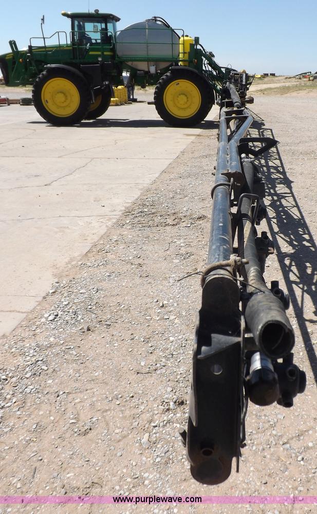 image for item F8272 2010 John Deere 4930 self-propelled sprayer