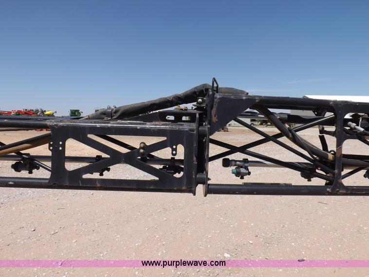 image for item F8272 2010 John Deere 4930 self-propelled sprayer