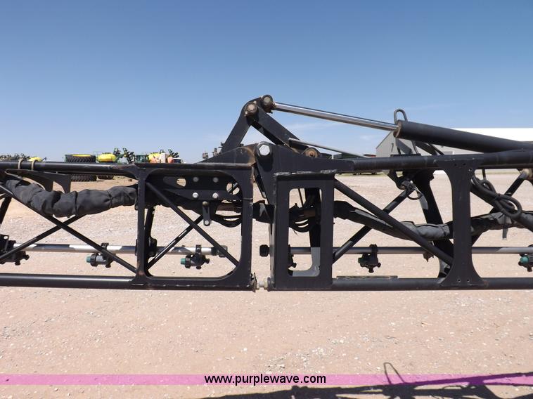 image for item F8272 2010 John Deere 4930 self-propelled sprayer