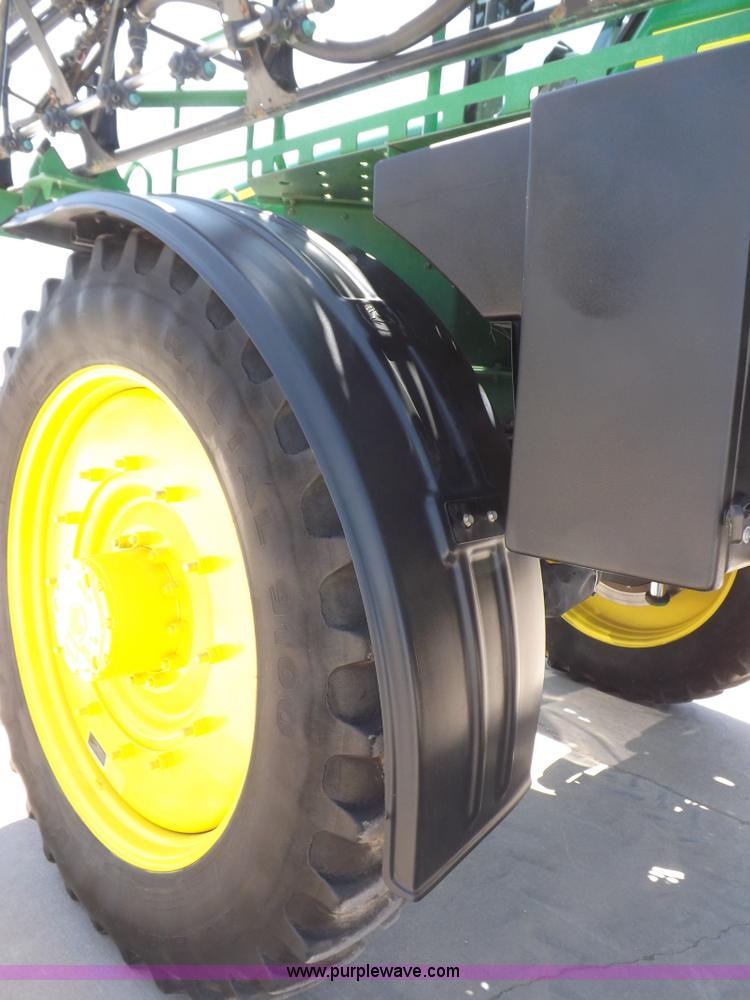 image for item F8272 2010 John Deere 4930 self-propelled sprayer