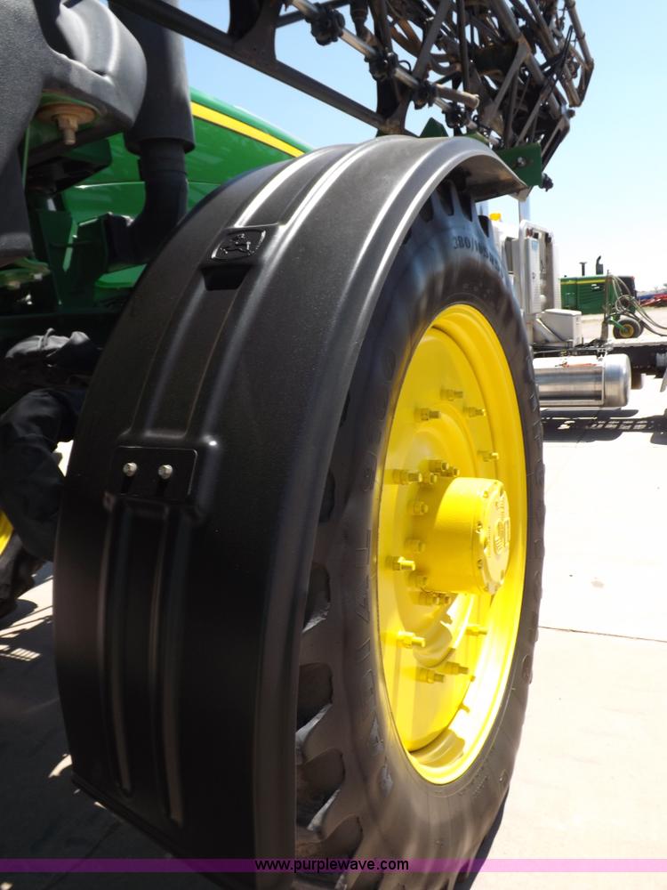 image for item F8272 2010 John Deere 4930 self-propelled sprayer