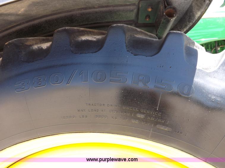 image for item F8272 2010 John Deere 4930 self-propelled sprayer