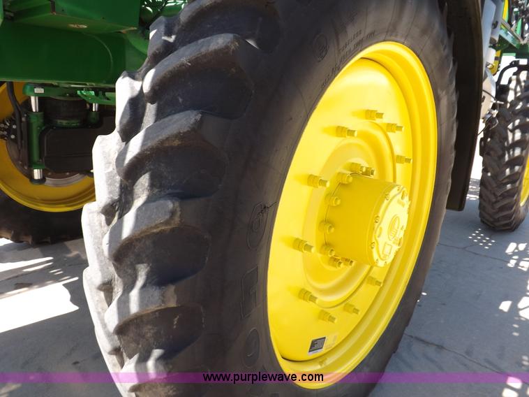 image for item F8272 2010 John Deere 4930 self-propelled sprayer