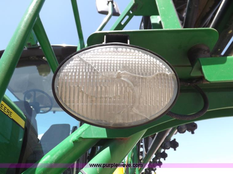 image for item F8272 2010 John Deere 4930 self-propelled sprayer