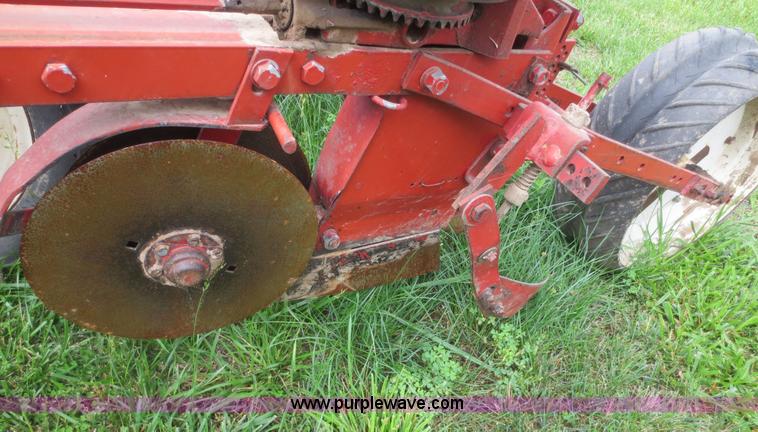 image for item F8273 International 56 planter