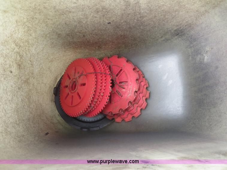 image for item F8273 International 56 planter