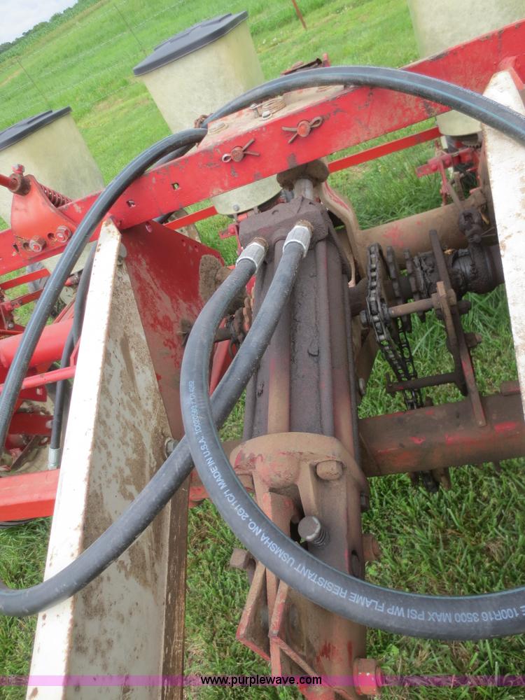 image for item F8273 International 56 planter