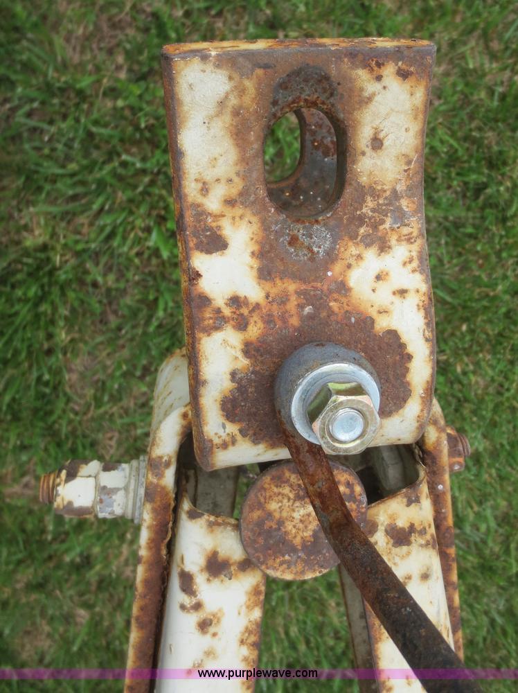 image for item F8273 International 56 planter