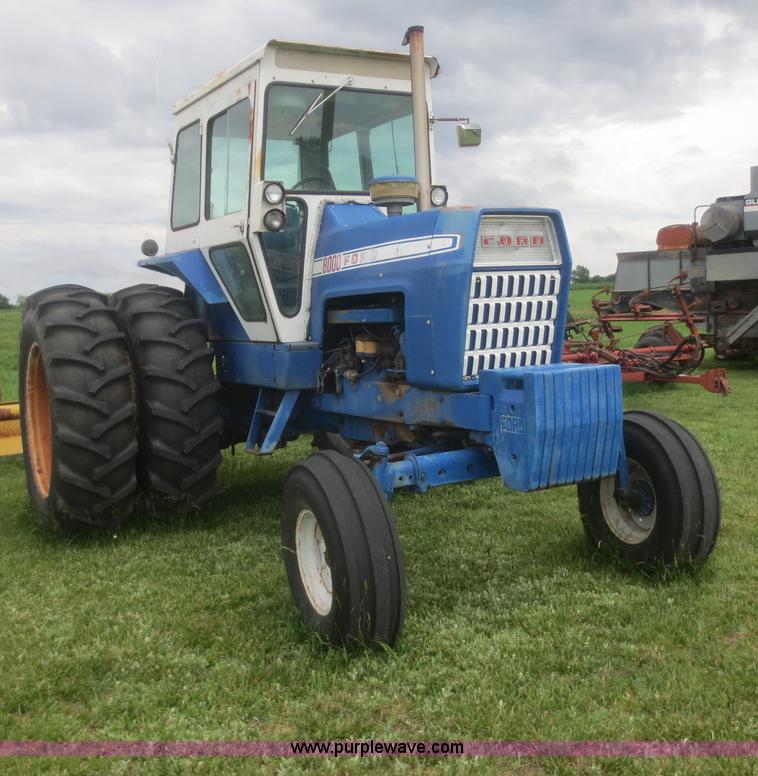 image for item F8274 1971 Ford 8000 tractor