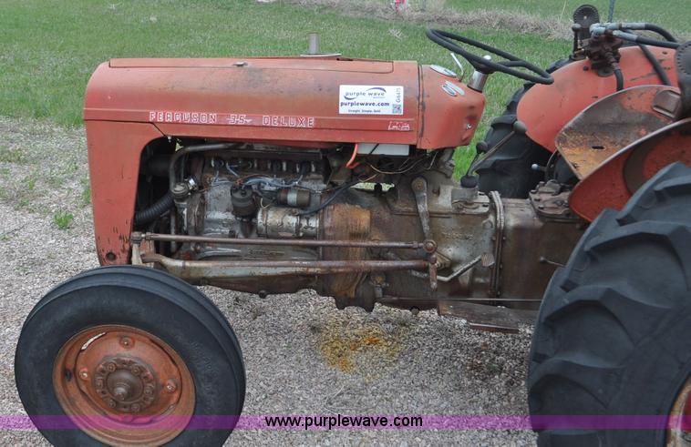 image for item G6475 1959 Massey-Ferguson TO-35 Deluxe tractor