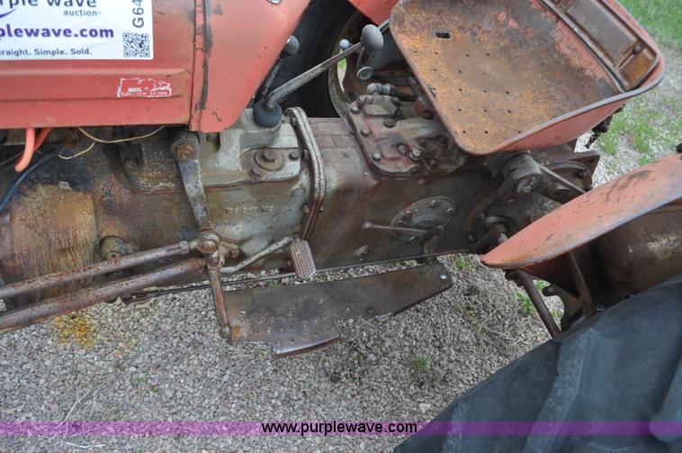 image for item G6475 1959 Massey-Ferguson TO-35 Deluxe tractor