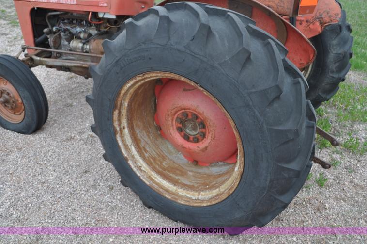 image for item G6475 1959 Massey-Ferguson TO-35 Deluxe tractor