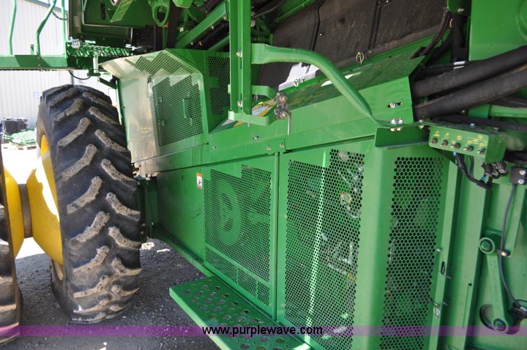 image for item G6478 2011 John Deere 9870 STS combine