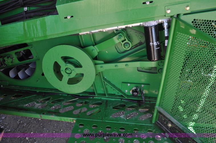 image for item G6478 2011 John Deere 9870 STS combine