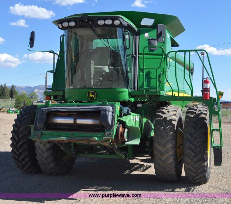 image for item G6479 2009 John Deere 9770 STS combine