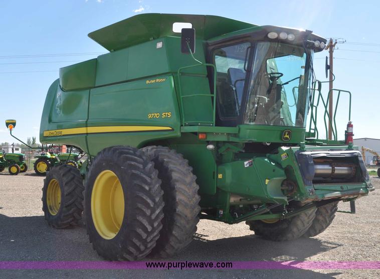 image for item G6479 2009 John Deere 9770 STS combine