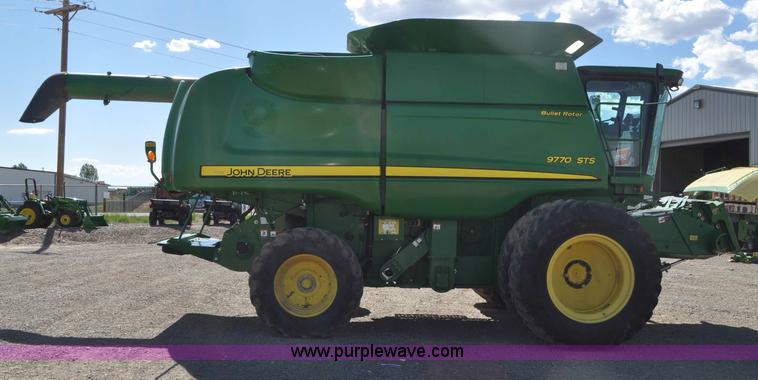 image for item G6479 2009 John Deere 9770 STS combine