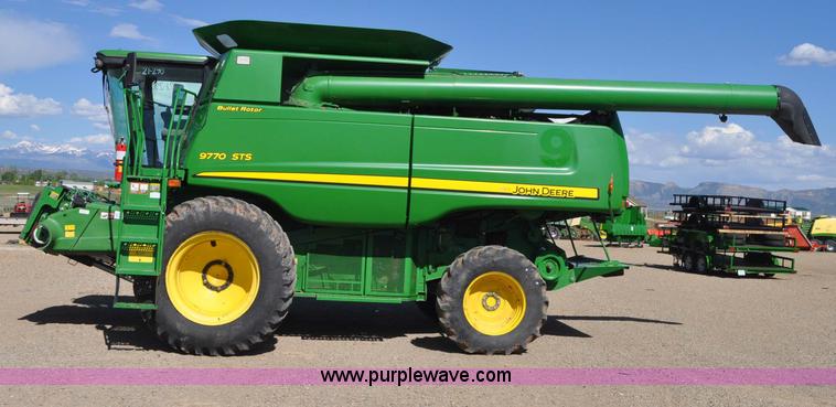 image for item G6479 2009 John Deere 9770 STS combine