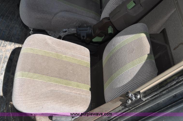 image for item G6479 2009 John Deere 9770 STS combine