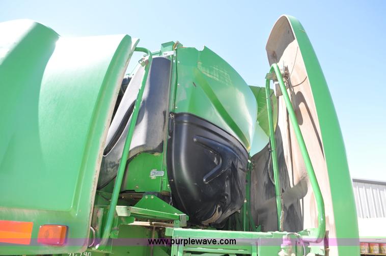image for item G6479 2009 John Deere 9770 STS combine