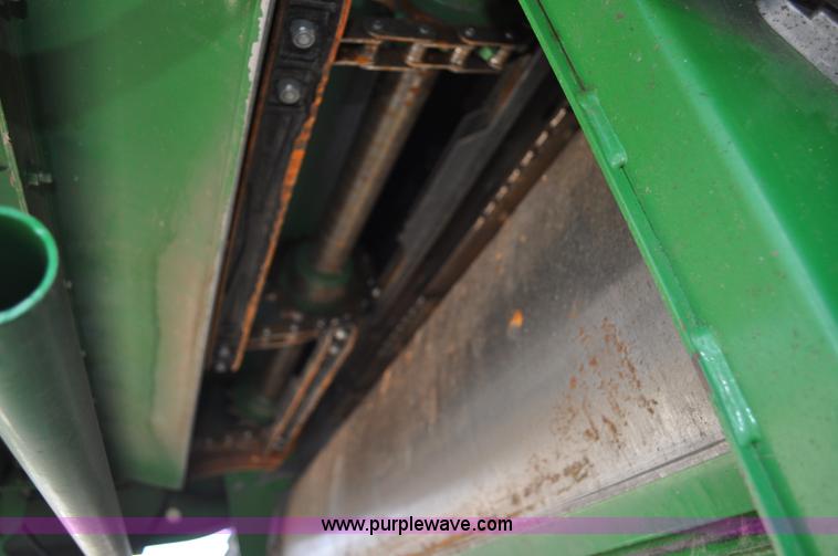 image for item G6479 2009 John Deere 9770 STS combine
