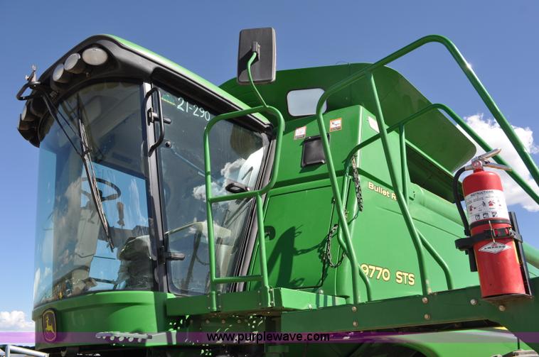 image for item G6479 2009 John Deere 9770 STS combine